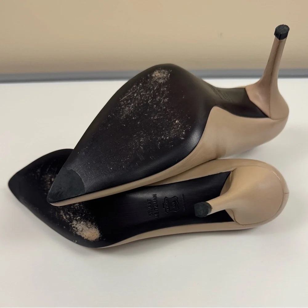 Stuart Weitzman Power 85 Leather Pumps in Adobe